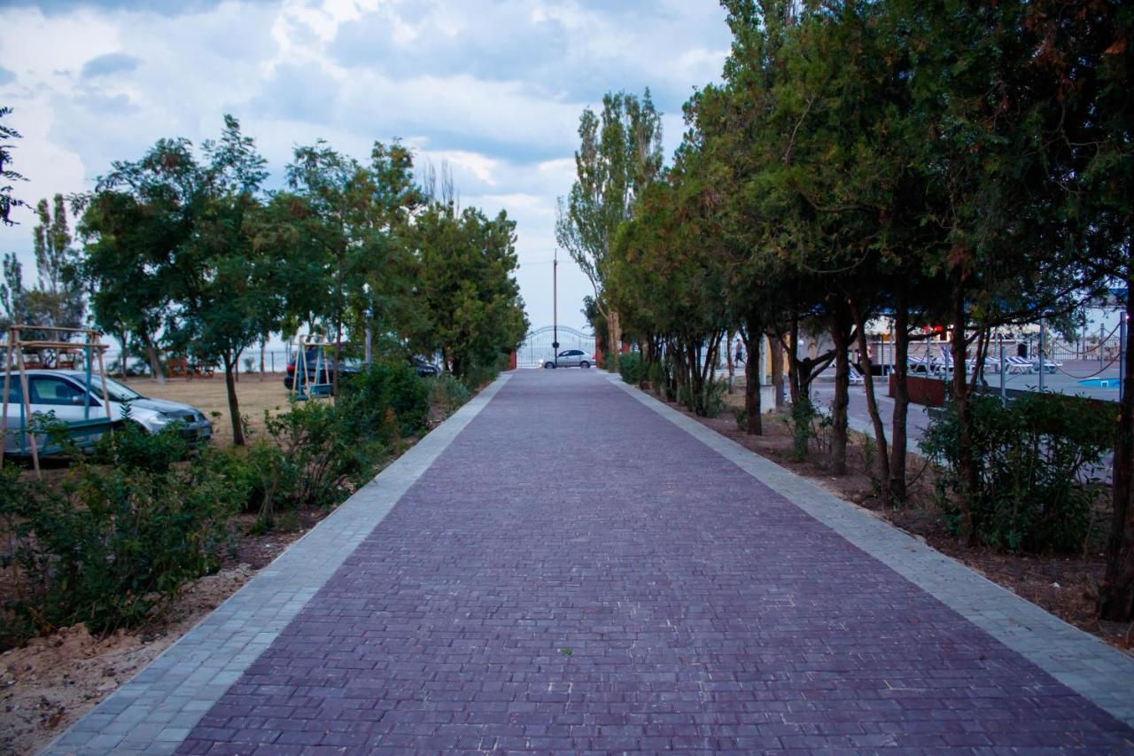База Отдыха Причал Lazurne Exterior photo